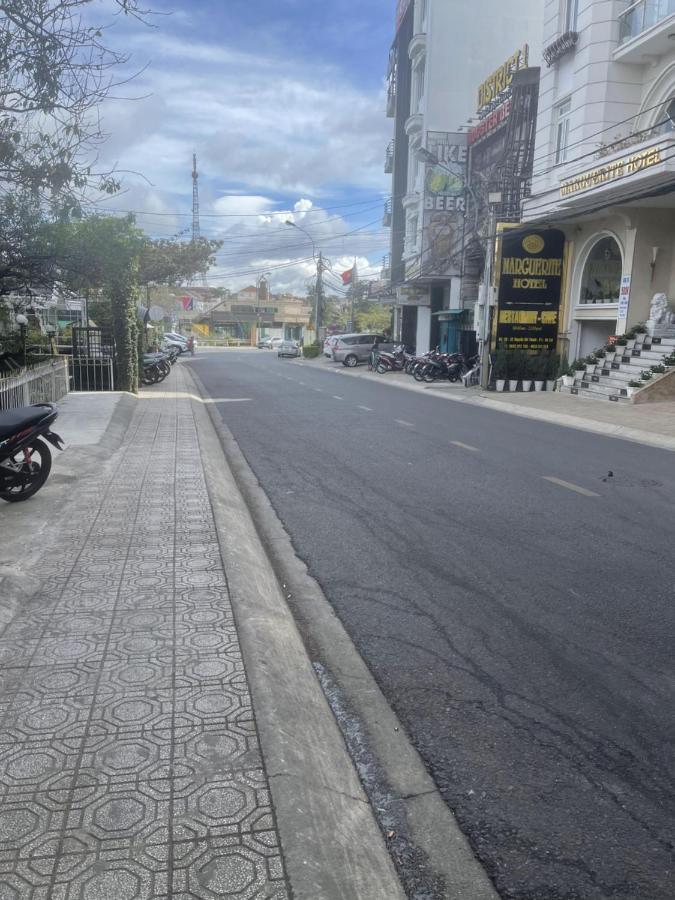 Na Ni Hotel Dalat Luaran gambar