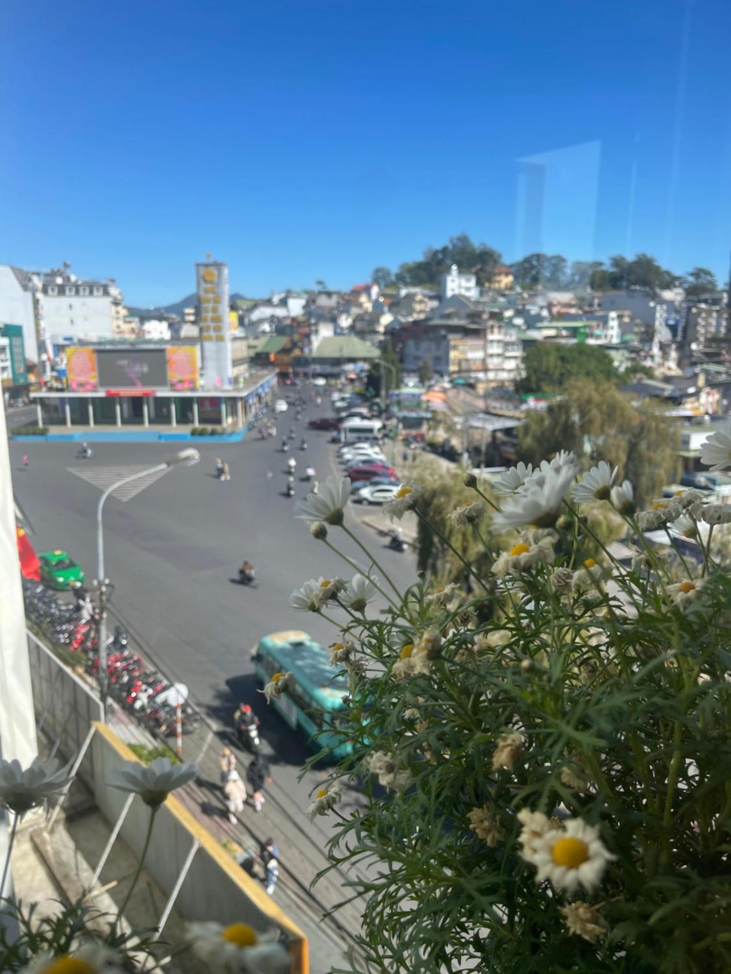 Na Ni Hotel Dalat Luaran gambar